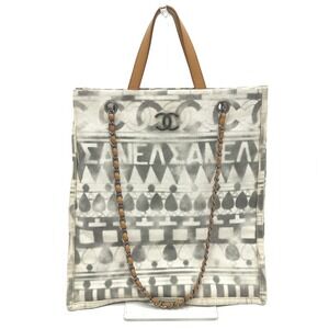 CHANEL Cream Shoulder Bag
